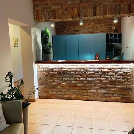 A&P Motel Миколов Екстериор снимка